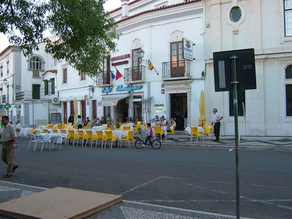 Alentejano Low Cost Hotel Estremoz Exterior foto