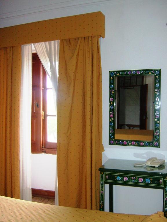 Alentejano Low Cost Hotel Estremoz Zimmer foto