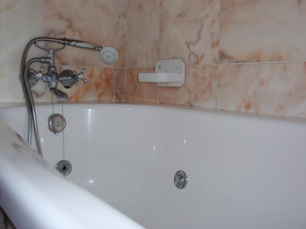 Alentejano Low Cost Hotel Estremoz Zimmer foto