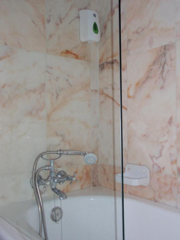 Alentejano Low Cost Hotel Estremoz Zimmer foto